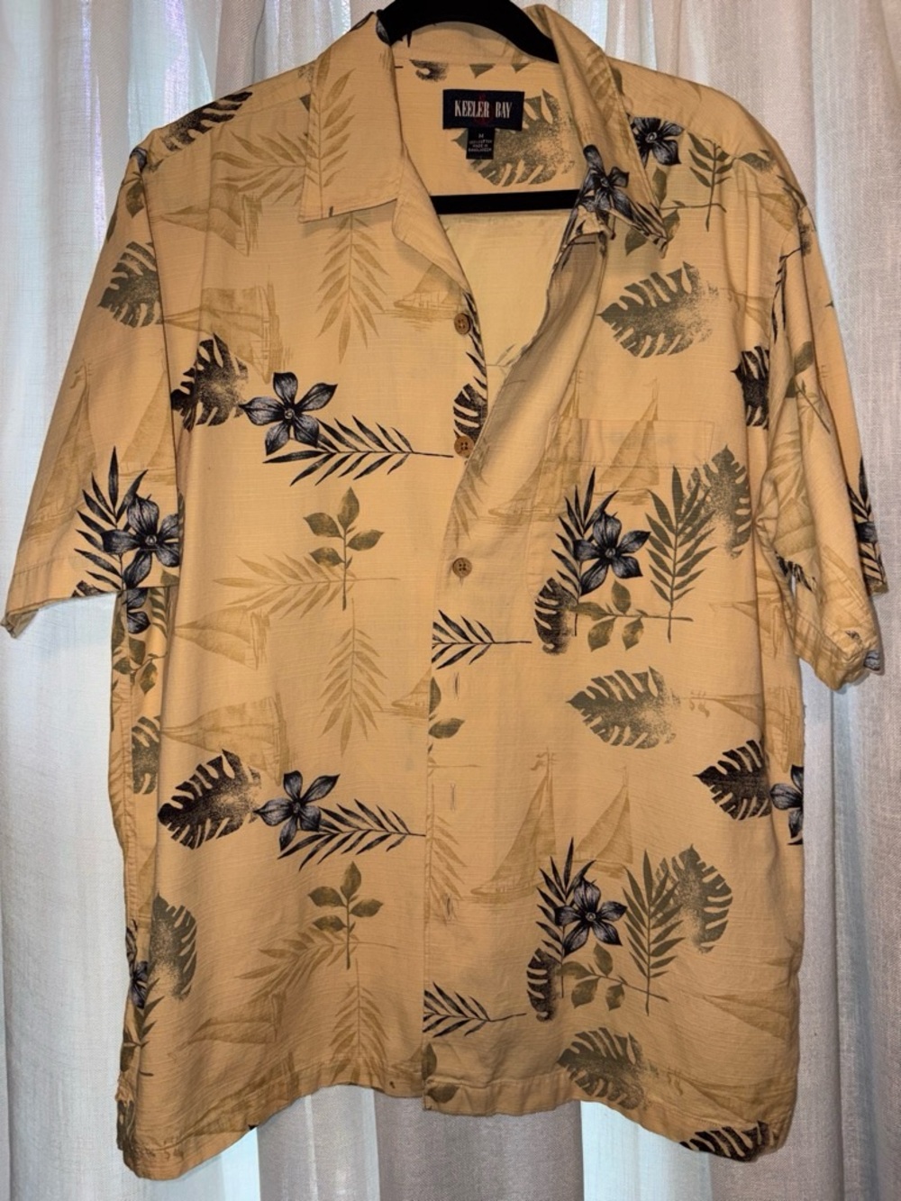 Keeler Bay Short-Sleeve Button-Up Tropical Floral Shirt Medium EUC